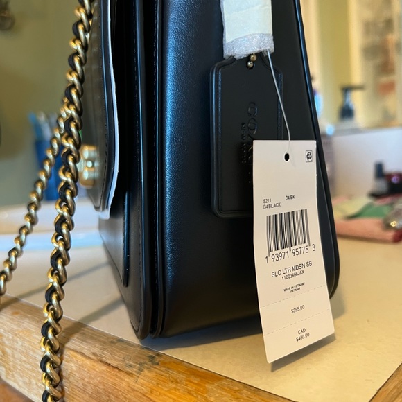 Beautiful Black coach bag never wore. - Picture 2 of 6